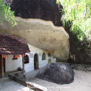 Kudumbigala Monastery